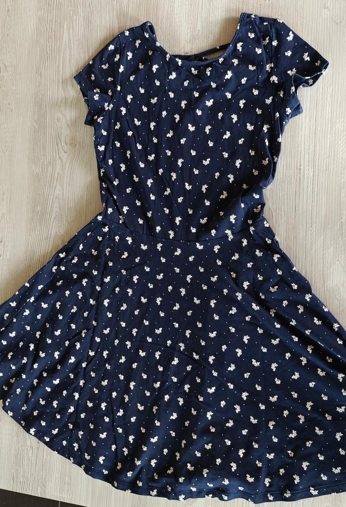 Robe pour fille - taille 146-152, Enfants & Bébés, Vêtements enfant | Taille 146, Enlèvement, Comme neuf, Fille, Robe ou Jupe