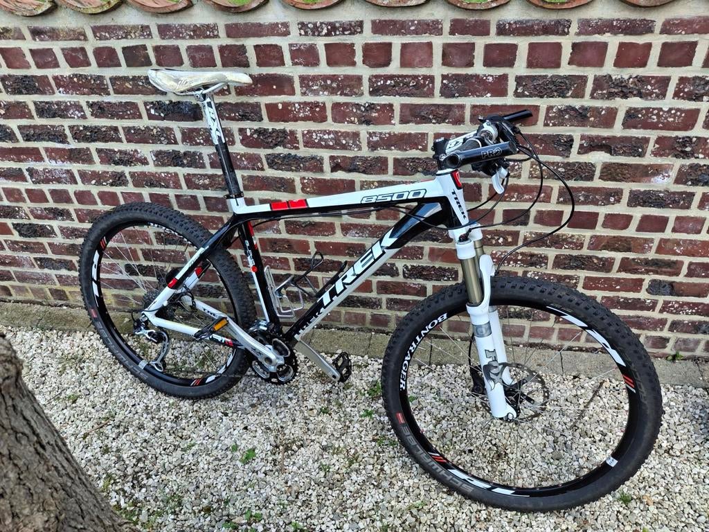 Trek 8500, Enlèvement, Trek