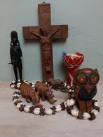 Lot déco africaine — crucifix sculpté + figurine Maasaï + hi, Enlèvement ou Envoi