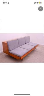 Canapé convertible vintage Novydomov – mid-century bois, Enlèvement, Utilisé, Mid-century, Bois