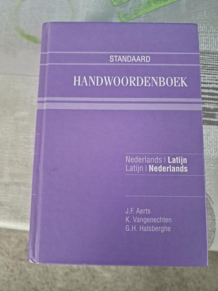 Woordenboek Latijn-Nederlands en Nederlands'Latijn, Boeken, Woordenboeken, Ophalen, Latijn