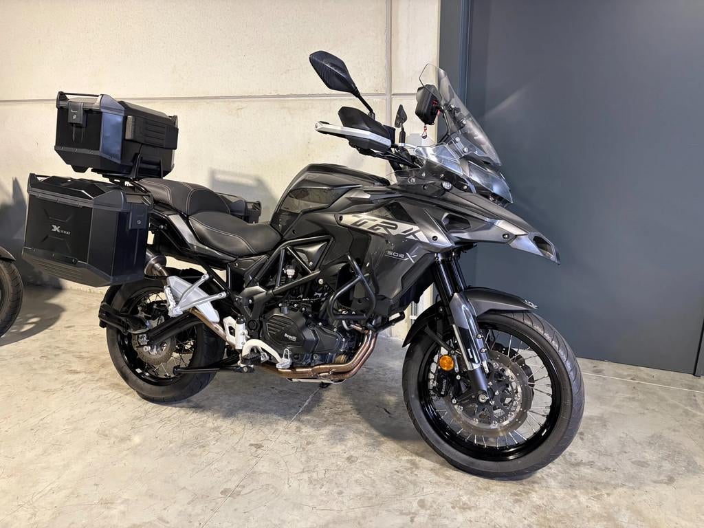 Benelli TRK502X met volledige kofferset en sportuitlaat, Motos, Motoren | Benelli, Entreprise, Autre, 500 cm³