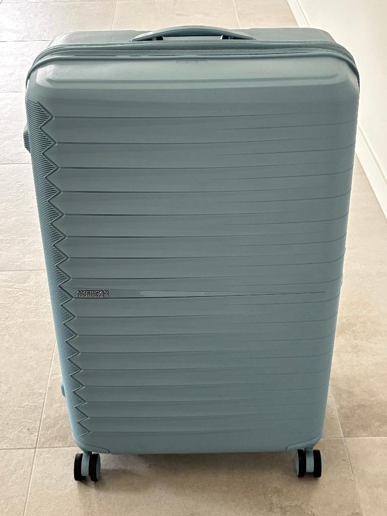American Tourister Fast Forward - 78 cm (L) - Nieuw, Hard kunststof, 45 tot 55 cm, Nieuw, 70 cm of meer