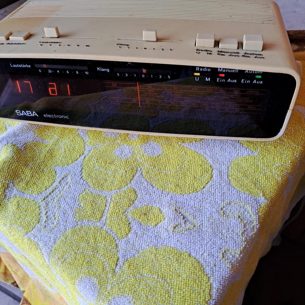 Saba clok k radio, Ophalen of Verzenden