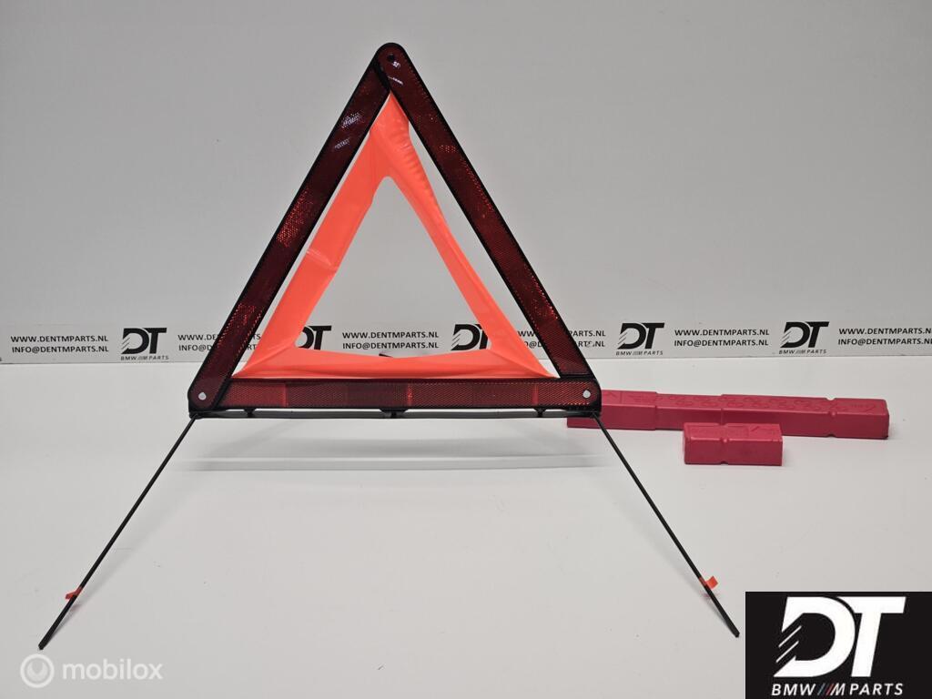 Gevarendriehoek BMW 5-serie E60 ('03-'07) 71606770487, Autos : Pièces & Accessoires, Autres pièces automobiles, BMW, Utilisé, Enlèvement ou Envoi