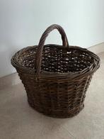 Vintage handgevlochten rieten mand, Ophalen, Zo goed als nieuw, Hout, Mand