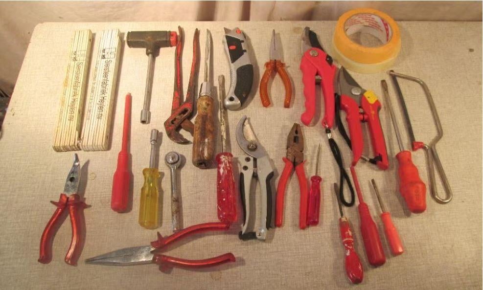 Beau lot de toutes sortes d'outils à main, Bricolage & Construction, Outillage | Outillage à main, Enlèvement ou Envoi, Comme neuf