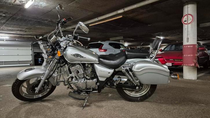 Jinlun jl 125-11  3.800km 2 cilinders, Motoren, Motoren | Yamaha, Particulier, 2 cilinders, Ophalen