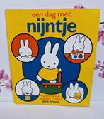 💛 Boek: Een Dag Met Nijntje, 3 tot 4 jaar, Ophalen of Verzenden, Zo goed als nieuw, Dick Bruna