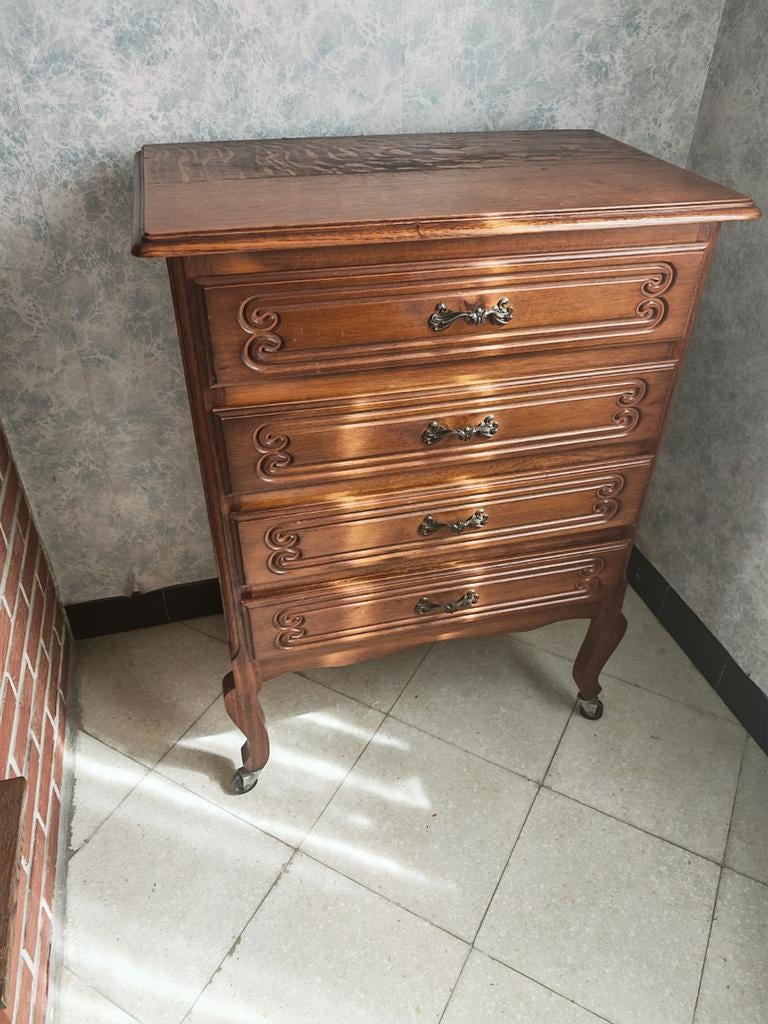 Antieke kastje, Huis en Inrichting, Ophalen