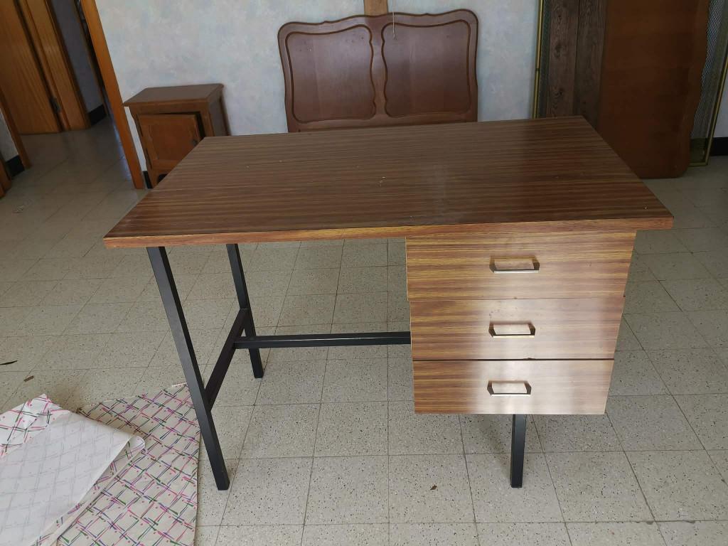 kleine bureau 3 laden, Ophalen, Gebruikt