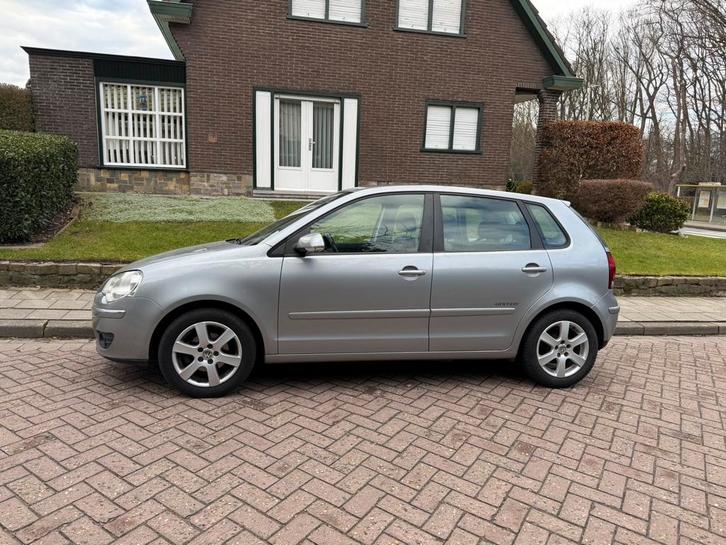 Volkswagen Polo United 1.2i essence carpass Airco, Autos, Volkswagen, Entreprise, Achat, Polo, ABS, Airbags, Air conditionné, Verrouillage central