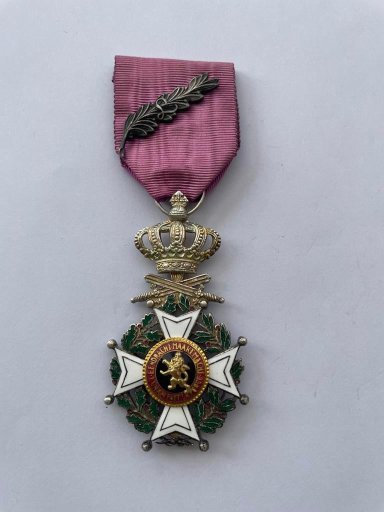 L-Palmmedaille leopold 40-45, Enlèvement ou Envoi