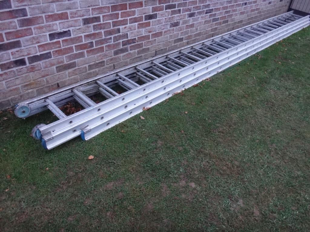 Perfecte ladders, Doe-het-zelf en Bouw, Ophalen, Gebruikt, Ladder, Opvouwbaar of Inschuifbaar