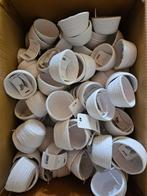 Nid blanc en coton incrusté 5 x 9 cm, Enlèvement