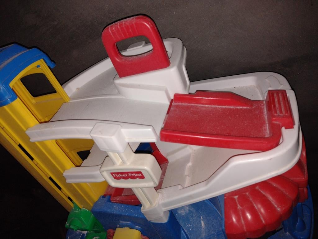 Garage de courses pour jouets, Enlèvement