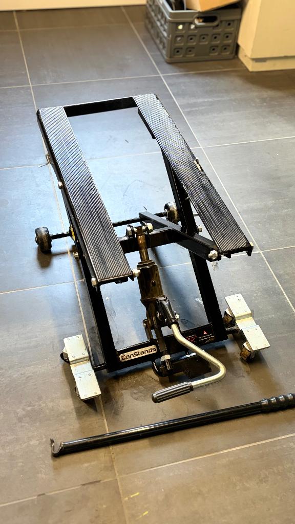 Lève-moto ConStands, Motoren, Ophalen