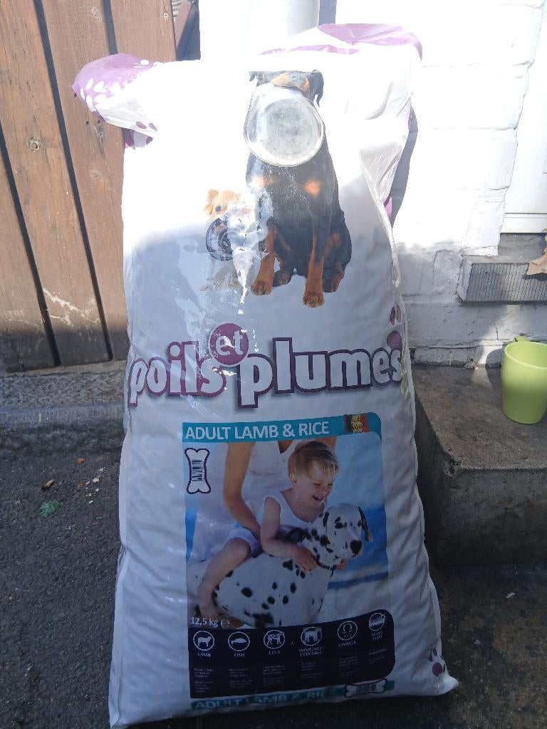 Les croquettes Poils & Plumes Adult Lamb & Rice, Ophalen, Hond