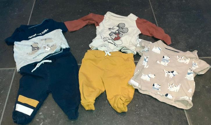 Baby kleding 5 stuks C&A 68, Enfants & Bébés, Vêtements de bébé | Taille 68, Neuf, Garçon ou Fille, Ensemble, Enlèvement ou Envoi