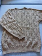 Handgebreide trui medium, Ophalen, Gedragen