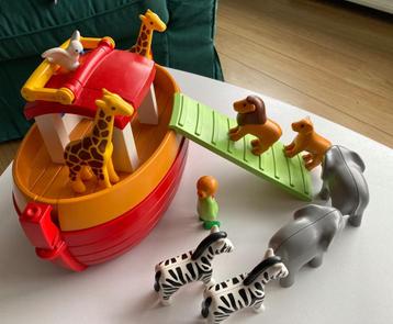 L’arche de Noé Playmobil avec animaux  disponible aux enchères