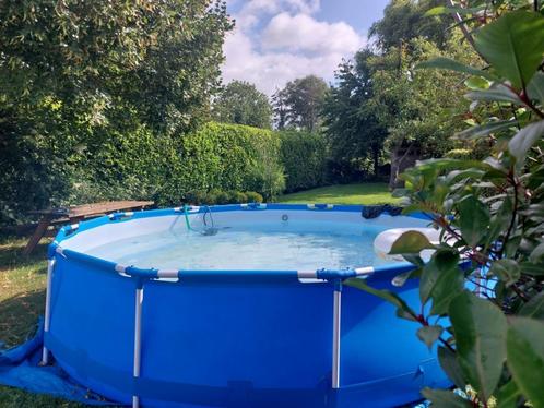 Zwembad Bestway met zonnecollector en zandfilterpomp., Tuin en Terras, Zwembaden, Zo goed als nieuw, Opzetzwembad, Minder dan 80 cm
