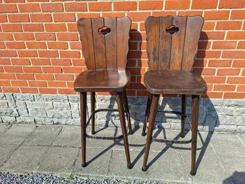 vintage barstoelen beschikbaar voor biedingen