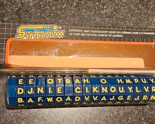 Satanix vintage letterspel, Antiek en Kunst, Antiek | Speelgoed, Ophalen of Verzenden