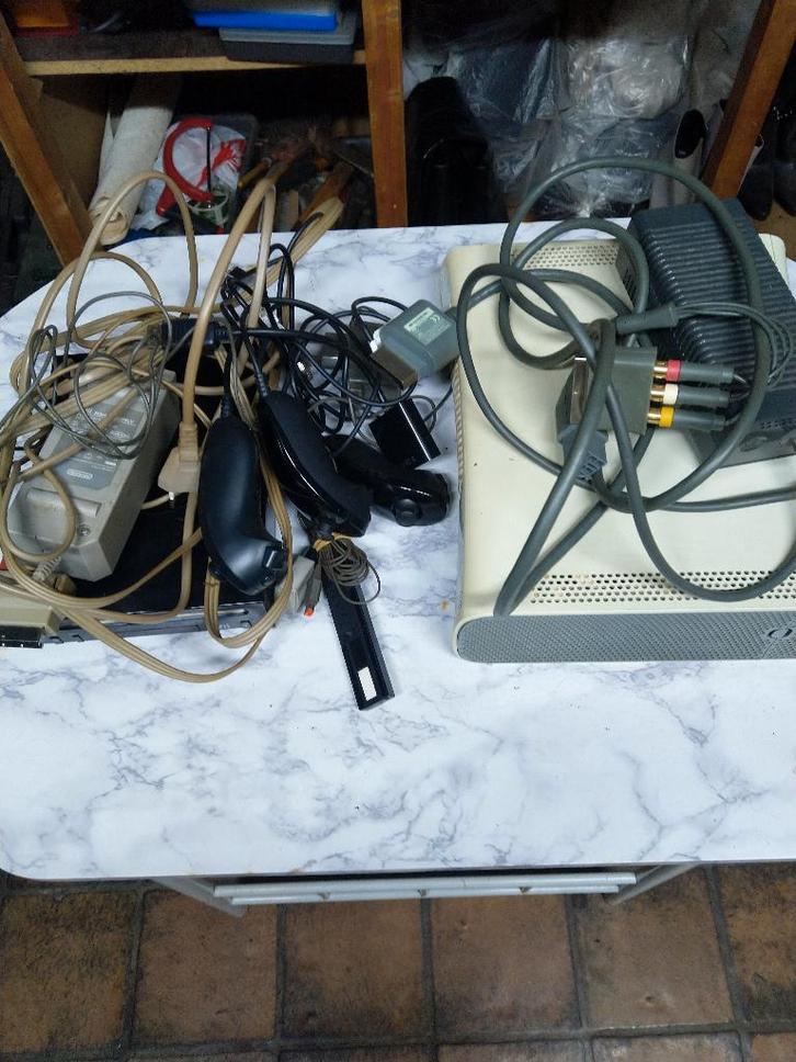 Nintendo Wii + X Box 360, Games en Spelcomputers, Spelcomputers | Nintendo Wii, Gebruikt, Ophalen