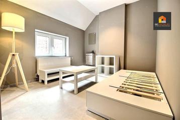 Appartement à louer à Namur, 1 chambre disponible aux enchères