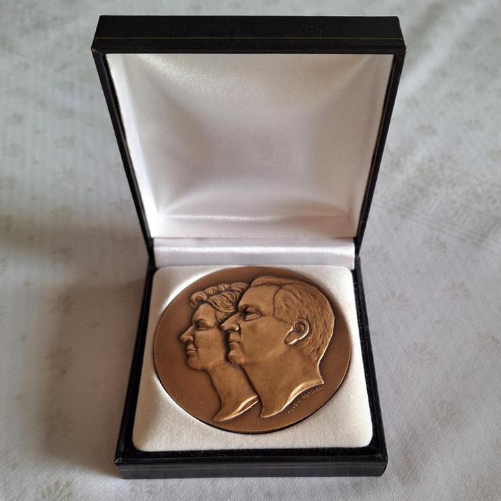 Herdenkingspenning Albert 2 & Paola, Verzamelen, Koningshuis en Royalty, Ophalen of Verzenden