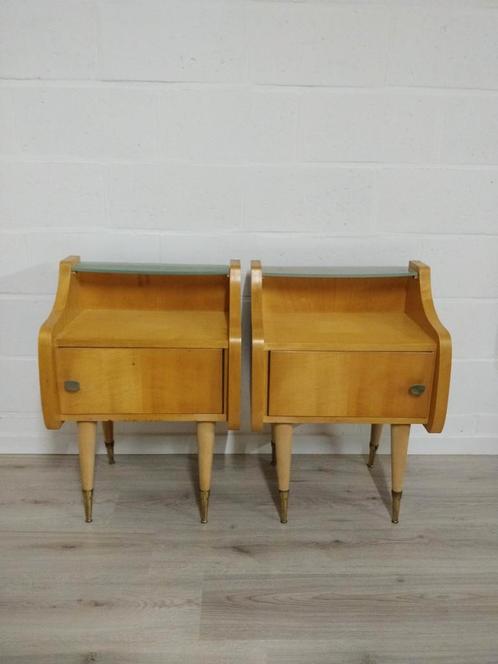 Set vintage nachtkastjes | kastjes retro, Huis en Inrichting, Slaapkamer | Nachtkastjes, Zo goed als nieuw, Ophalen