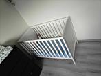 Baby / Peuterbed inclusief matras (zonder vlekken), Kinderen en Baby's, Ophalen, Zo goed als nieuw, Matras