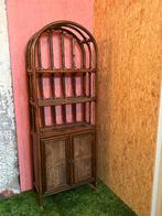 Prachtige rotan kast, Ophalen, Gebruikt