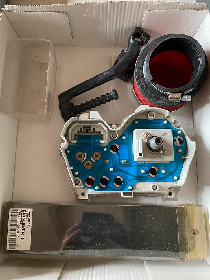 Wit achterlicht glas (kunststof) Honda Wallaroo, Fietsen en Brommers, Brommeronderdelen | Algemeen, Zo goed als nieuw, Koplamp