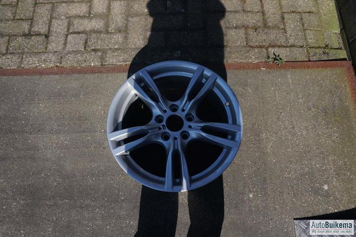 Originele BMW 3 Serie F30 18 inch Lichtmetalen Velg, Auto-onderdelen, Banden en Velgen, Band(en), Personenwagen, Gebruikt, Ophalen of Verzenden