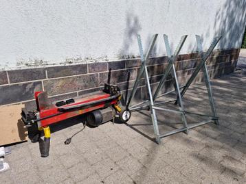 Houtkliever  beschikbaar voor biedingen