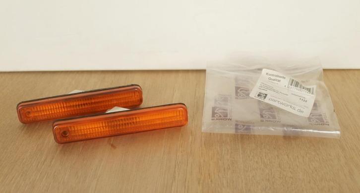 Porsche 928 S/S4/GT/GTS, 2 originele oranje zijpinkers, Auto-onderdelen, Verlichting, Porsche, Verzenden