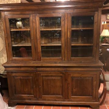 HANDGEMAAKTE TEAK BUFFETKAST Louis Philippe kast VITRINEKAST beschikbaar voor biedingen
