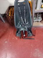 Mooien fietsstoeltje is voor achter op de fiets, Fietsen en Brommers, Fietsaccessoires | Fietsstoeltjes, Ophalen