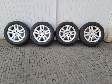 Michelin winterbanden op velg Mercedez-Benz E klasse beschikbaar voor biedingen