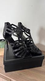 Naaldhakken, Pumps, Zwart, Ophalen of Verzenden, Zo goed als nieuw