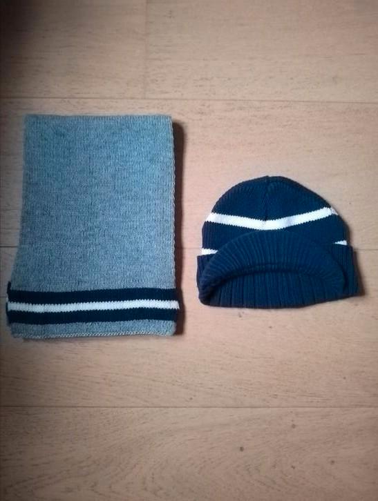 Set muts en sjaal - tape á l'oeil..., Kinderen en Baby's, Babykleding | Maat 80, Zo goed als nieuw, Ophalen of Verzenden