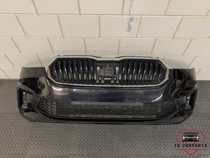 Skoda Fabia 4 6va voorbumper 6va807221, Auto-onderdelen, Carrosserie, Bumper, Skoda, Voor, Gebruikt