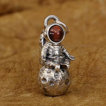 Astronaut hanger - 925 Zilver beschikbaar voor biedingen