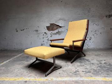 Vintage fauteuil Rob Parry – Lotus Chair beschikbaar voor biedingen