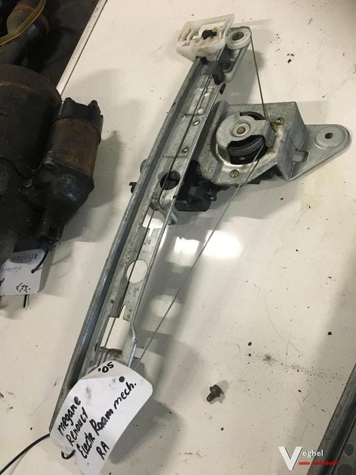Renault megane 2005 Elektr. raammech Rechtsachter, Auto-onderdelen, Ruiten en Toebehoren, Gebruikt, Ophalen of Verzenden