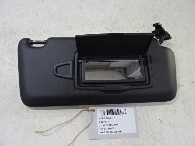 ZONNEKLEP RECHTS Mercedes-Benz CLA (117.3) (01-2013/03-2019), Auto-onderdelen, Interieur en Bekleding, Mercedes-Benz, Gebruikt