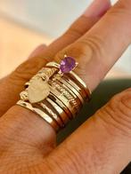Gouden ring 585 met paars edelsteen, Ophalen of Verzenden, Zo goed als nieuw, 17 tot 18, Dame of Heer
