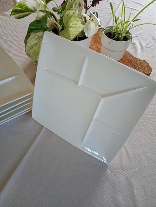 Assiettes carrées -  2 lots de 8 ou 16 au total, Huis en Inrichting, Keuken | Servies, Ophalen